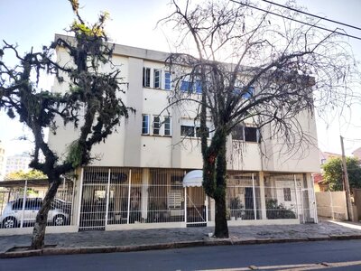 Apartamento com box privativo na Rua Jataí - CRISTAL!